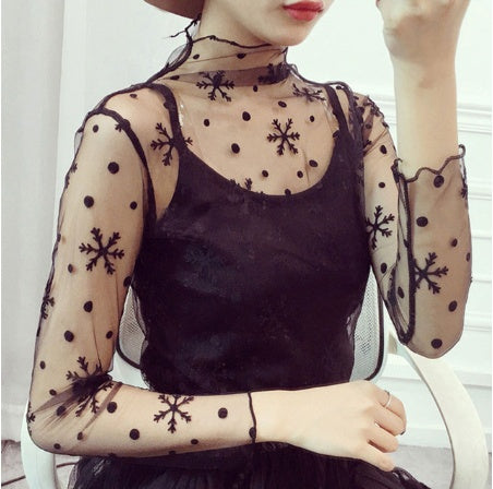 Sheer lace bottoming shirt